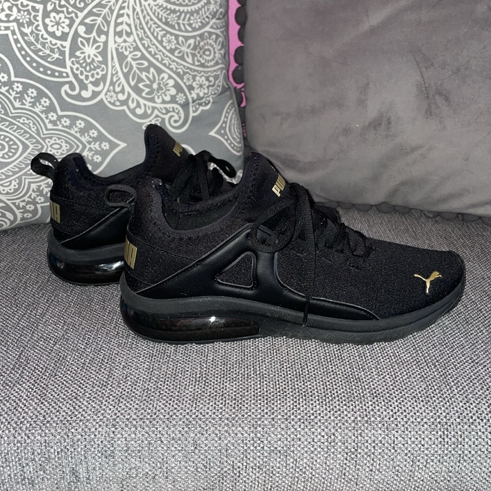 PUMA 🐆 Soft Foam Comfort Sneakers‼️